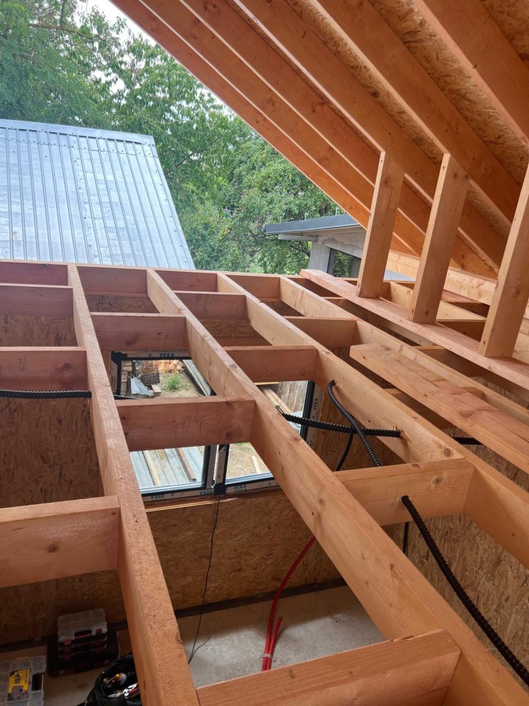 Planseul unei case realizate in varianta TIMBER SIP - Planseu realizat in stil timber frame